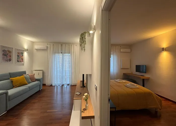 Papa's - A New Flat In Portuense *